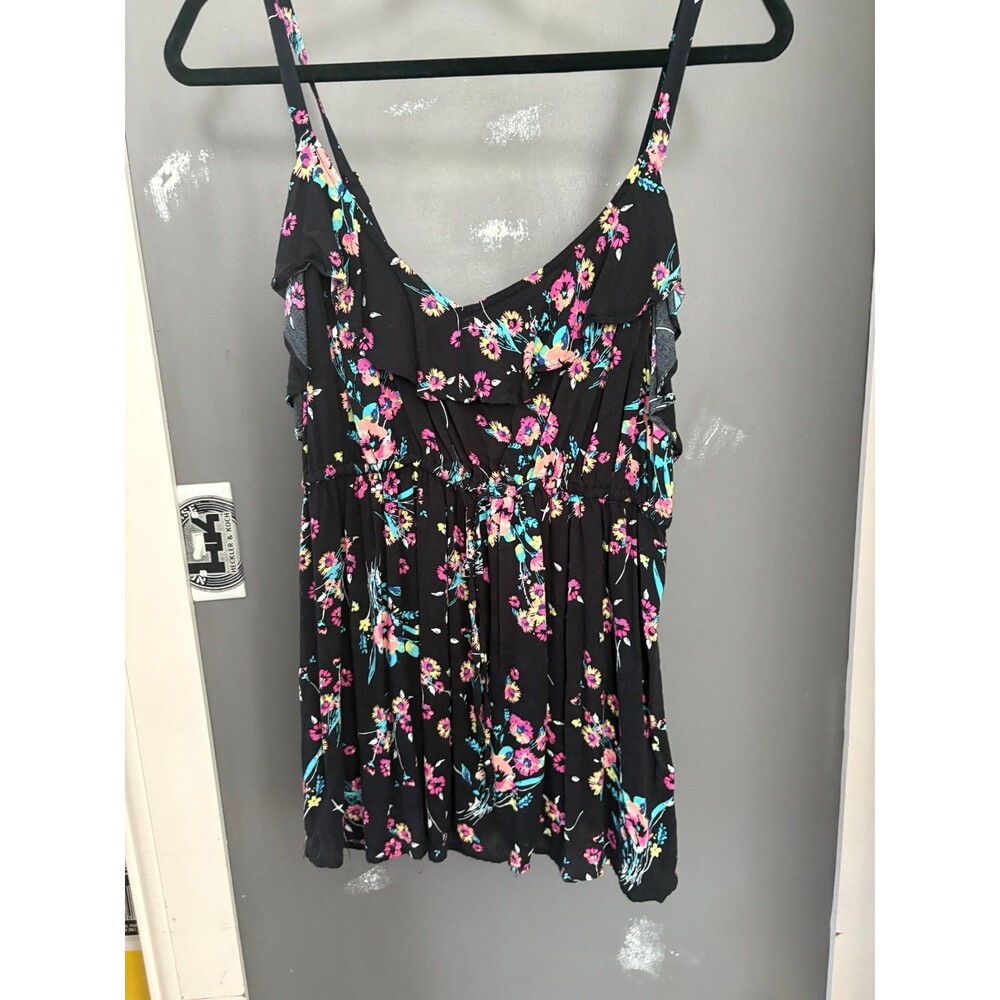 Torrid size 00 black floral tank top blouse shirt
